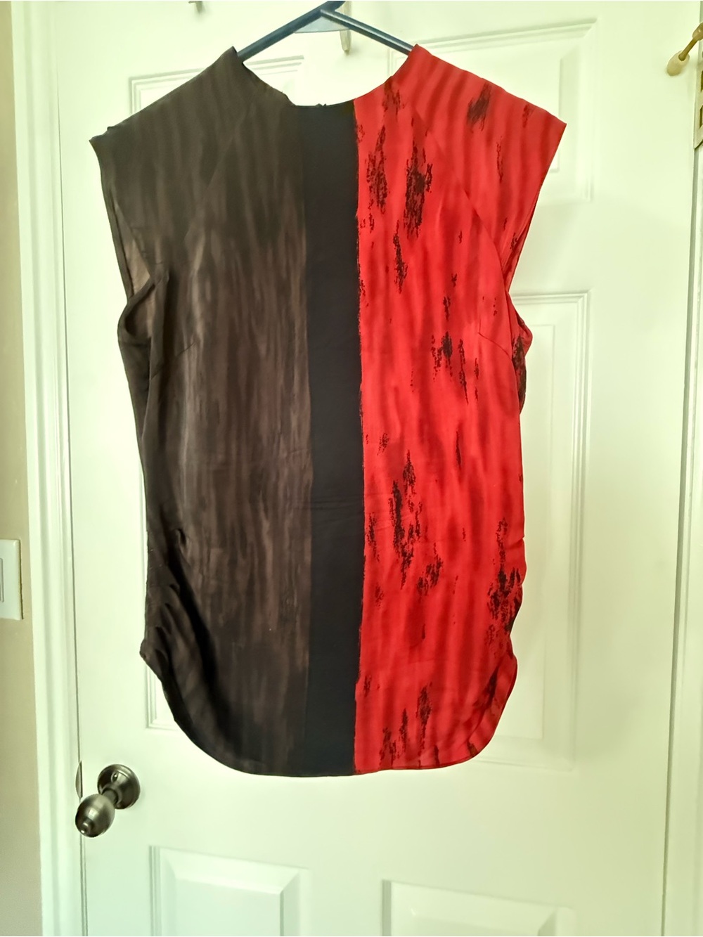 Kenneth Cole New York Black and Red Colorblock Sleeveless Blouse